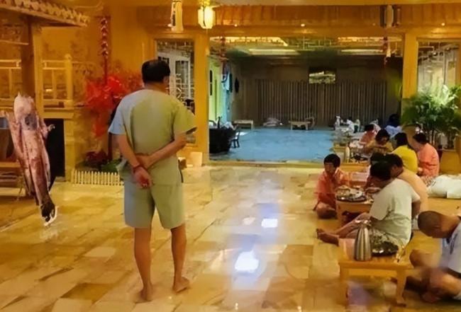 中国“洗浴中心”为何突然没人了 中国“洗浴中心”为何突然没人了