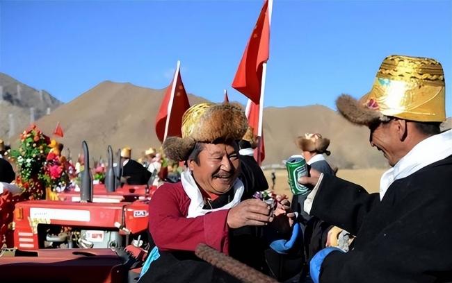 在西藏遇到白色帐篷为何要躲着?老牧民说出真相 在西藏遇到白色帐篷为何要躲着?老牧民说出真相
