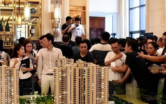 又1座“鬼城”:房价暴跌八成 无人接盘 又1座“鬼城”:房价暴跌八成 无人接盘