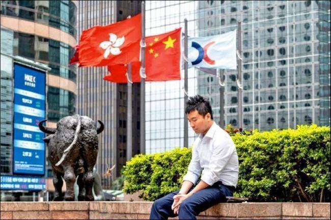 港股暴跌有内情?疑是北京出手 富豪急眼了 港股暴跌有内情?疑是北京出手 富豪急眼了