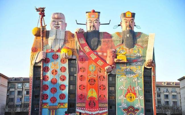 审美底线去哪了?青海茶卡盐湖热搜第一 审美底线去哪了?青海茶卡盐湖热搜第一