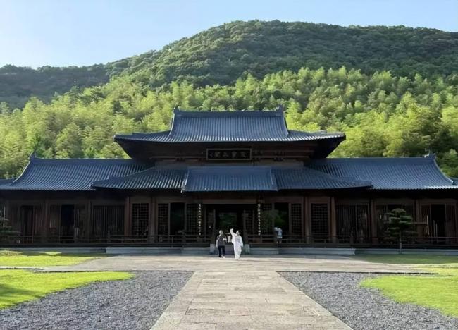 审美底线去哪了?青海茶卡盐湖热搜第一 审美底线去哪了?青海茶卡盐湖热搜第一