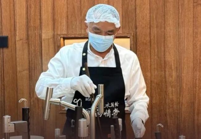 74岁“挂面大王”不退休 74岁“挂面大王”不退休