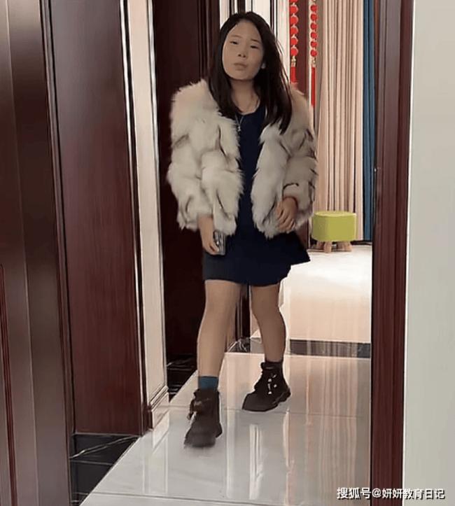 十岁长这样:家长晒女儿照片,刷新网友认知 十岁长这样:家长晒女儿照片,刷新网友认知