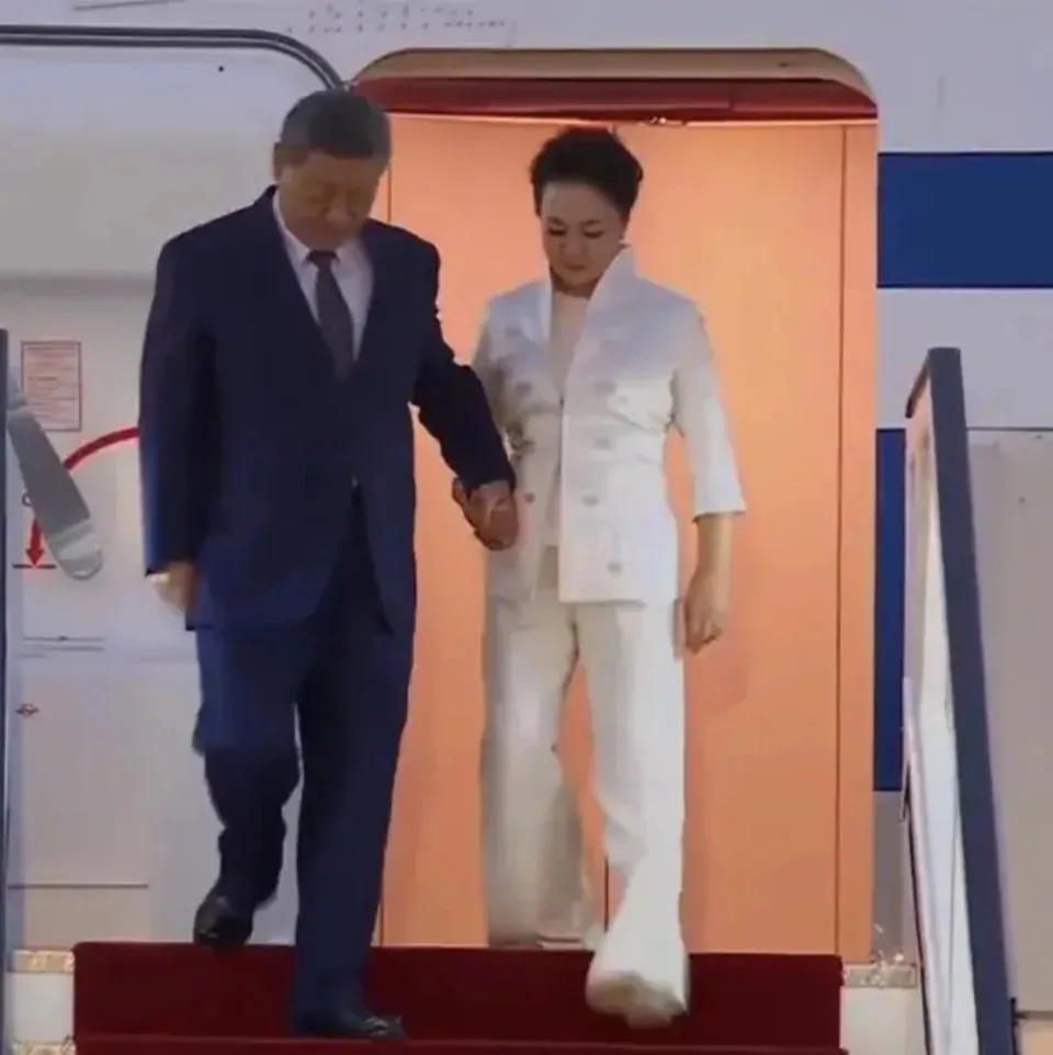 习近平“摆不平” 恐丢2大头衔 习近平“摆不平” 恐丢2大头衔