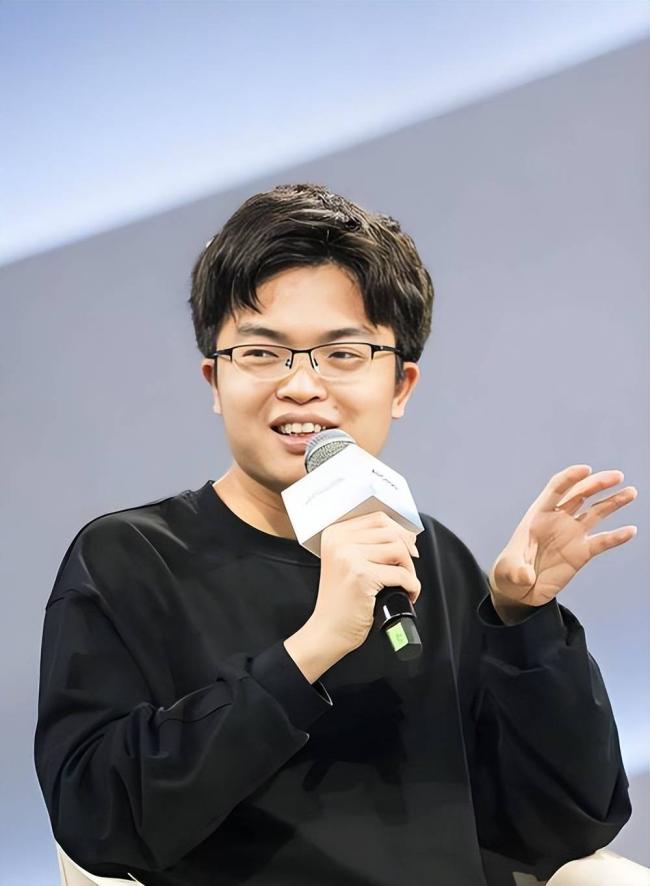 49岁清华教授身价275亿!学生一个比一个牛 49岁清华教授身价275亿!学生一个比一个牛