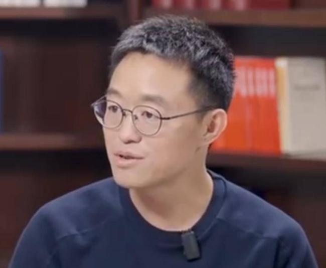 49岁清华教授身价275亿!学生一个比一个牛 49岁清华教授身价275亿!学生一个比一个牛