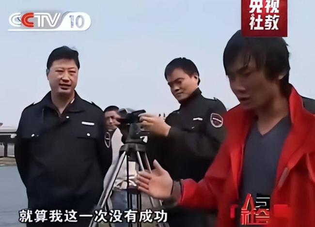 她是张雪母亲,抛夫弃子,今拿儿子博流量被拉黑 她是张雪母亲,抛夫弃子,今拿儿子博流量被拉黑